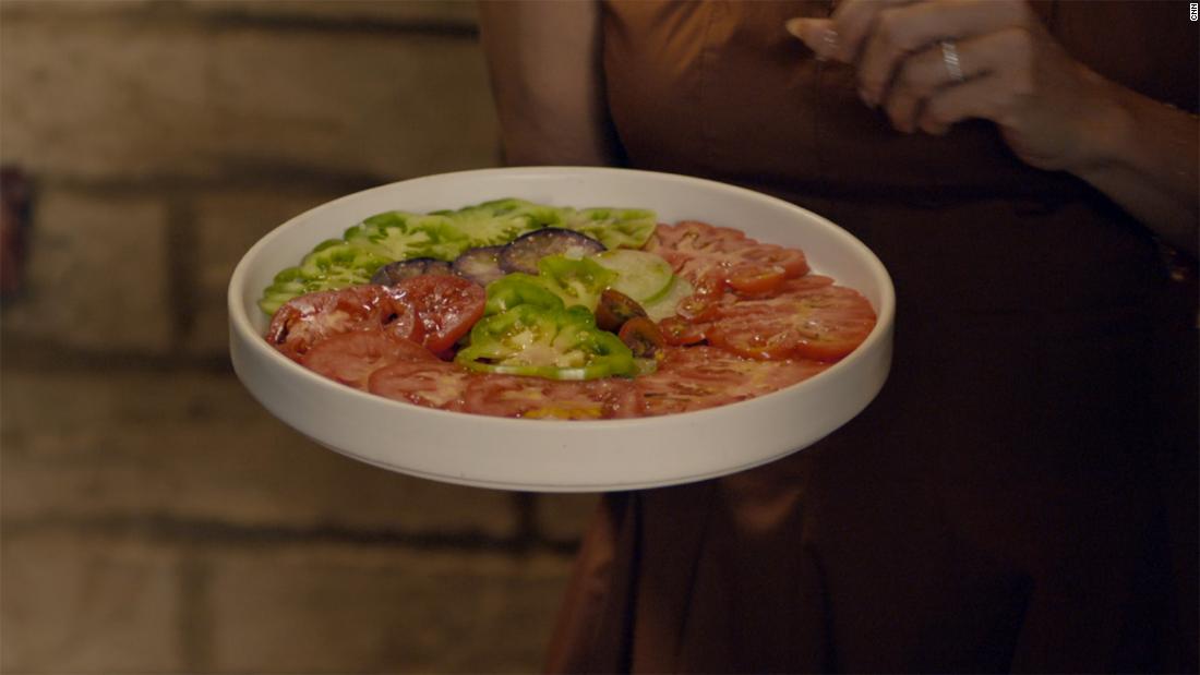 NextImg:Eva Longoria calls this the 'perfect dish' in 'Searching for Mexico'