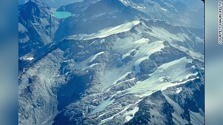 Hinman Glacier seen in 1988 with four separate ice masses.