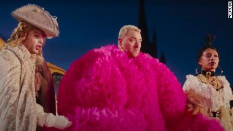 In &quot;I&#39;m Not Here To Make Friends,&quot; Smith emerges from a golden helicopter in a fluffy pink coat, before entering a stately home. &quot;From that point on, euphoria abounds,&quot; writes Ryan.