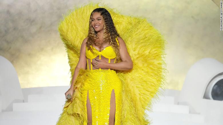 See Beyoncé's surprising backup dancer during 'Renaissance' tour