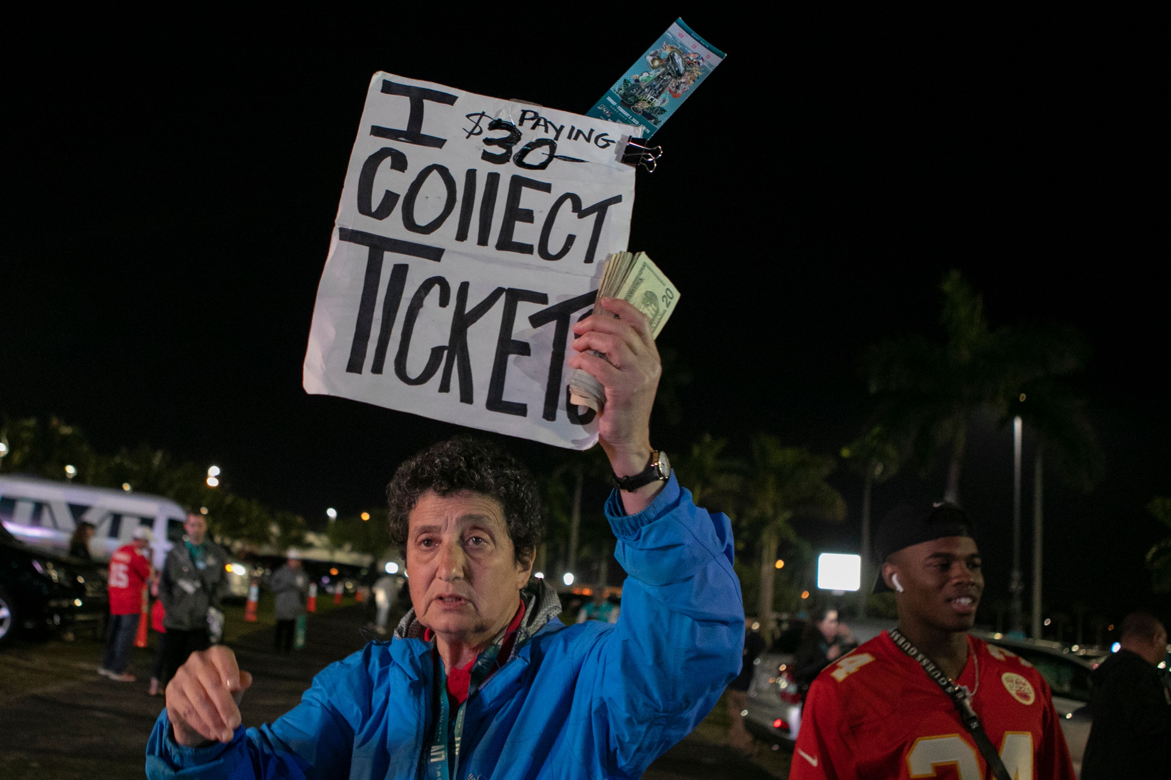 El costo del boleto para el Super Bowl LVII sigue siendo un tema de debate  y una preocupación para muchos aficionados — Te Informo 24 Hrs