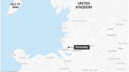 Knowsley, Merseyside: Polis sığınmacı otelindeki protestodan sonra üç kişiyi tutukladı