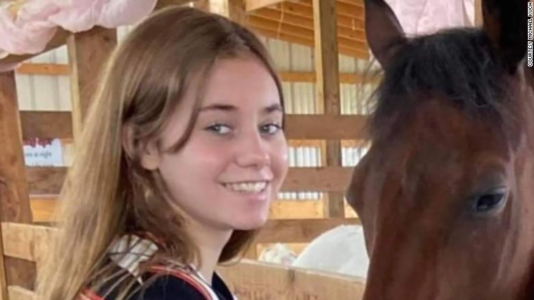 NJ dad demands justice after 14-year-old daughter's suicide