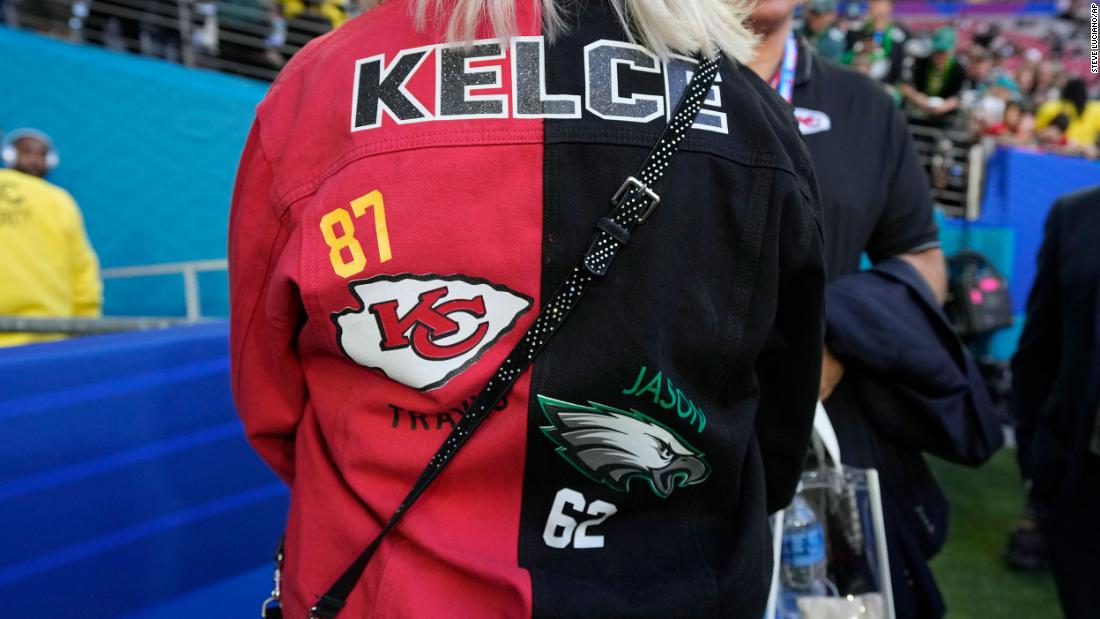 Donna Kelce, the mother of Travis and Jason Kelce, wears a jacket showing support for both of her sons&#39; teams.
