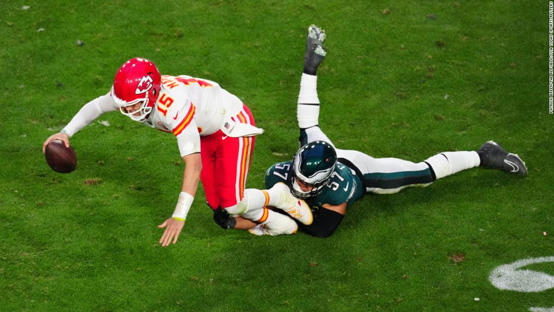 Mahomes was in pain after this tackle by T.J. Edwards.