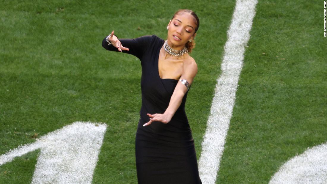 How ASL performer Justina Miles stole the show at Super Bowl LVII CNN