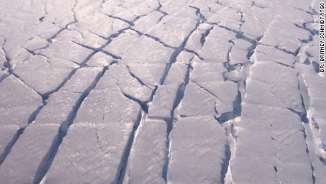 Cracks in Thwaites Glacier in 2020.