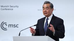China mengatakan akan mengusulkan rencana perdamaian untuk Ukraina, karena kepala diplomat menyebut konflik sebagai “peperangan”