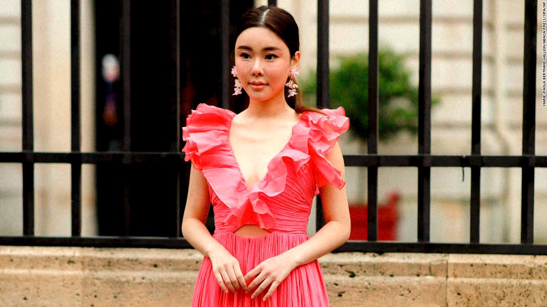 Abby Choi: HK 모델의 전남편이 ‘도망’을 시도하다 연석에 붙잡혀 살해되었다고 경찰이 밝혔습니다.