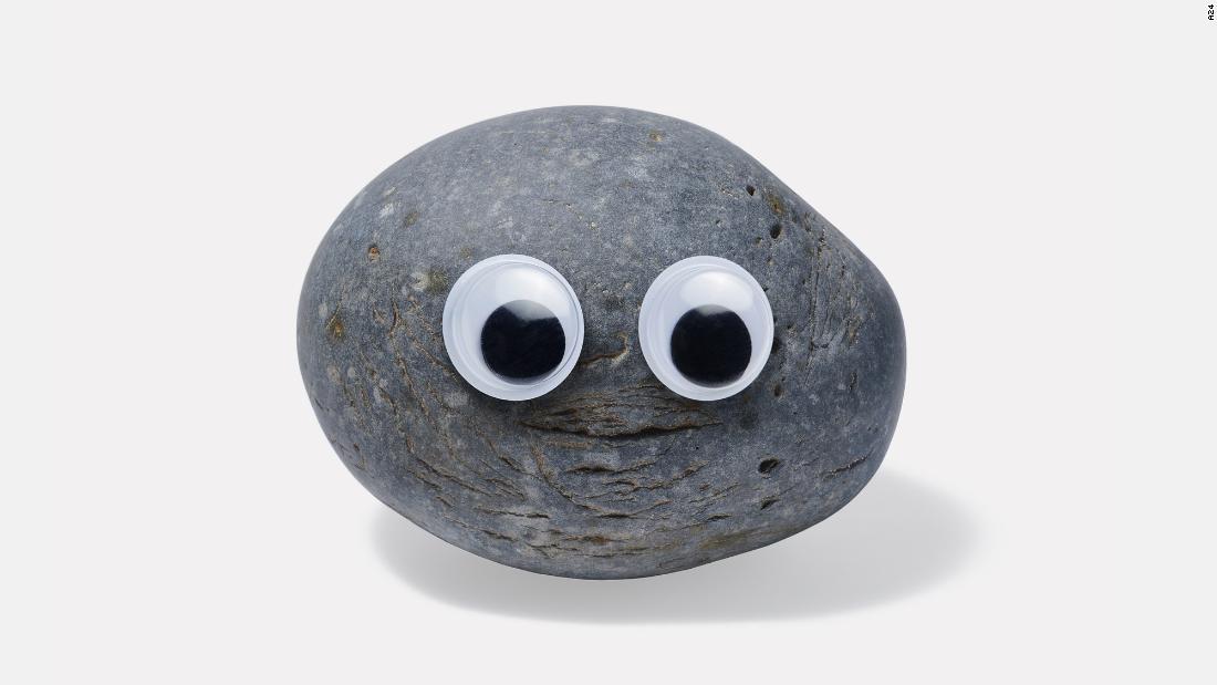 ‘Hot dog hands’ and a googly-eyed rock: ‘Everything Everywhere All At Once’ props raise over $500K