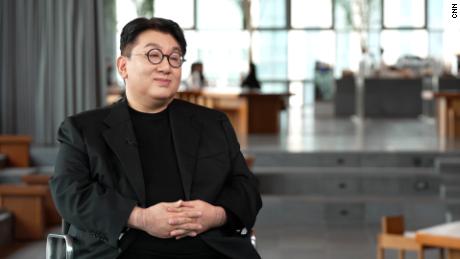 Bang Si-Hyuk, who chairs the HYBE management agency, spoke with CNN&#39;s Richard Quest on Tuesday.