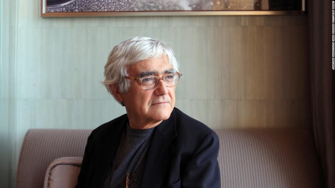 &lt;a href=&quot;http://www.cnn.com/style/article/rafael-vinoly-architect-dies-scli-intl/index.html&quot; target=&quot;_blank&quot;&gt;Rafael Viñoly&lt;/a&gt;, the Uruguayan-born architect who designed 20 Fenchurch Street in London — aka &quot;The Walkie-Talkie&quot; — died on March 2, his firm said. He was 78.