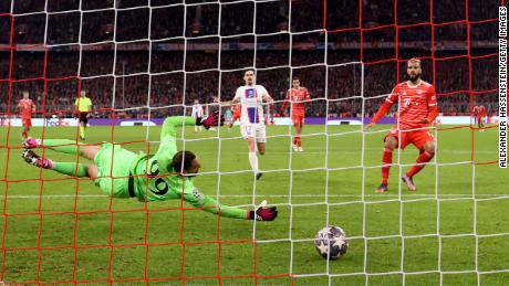 Eric Maxim Choupo-Moting scored Bayern Munich&#39;s first goal past Gianluigi Donnarumma.