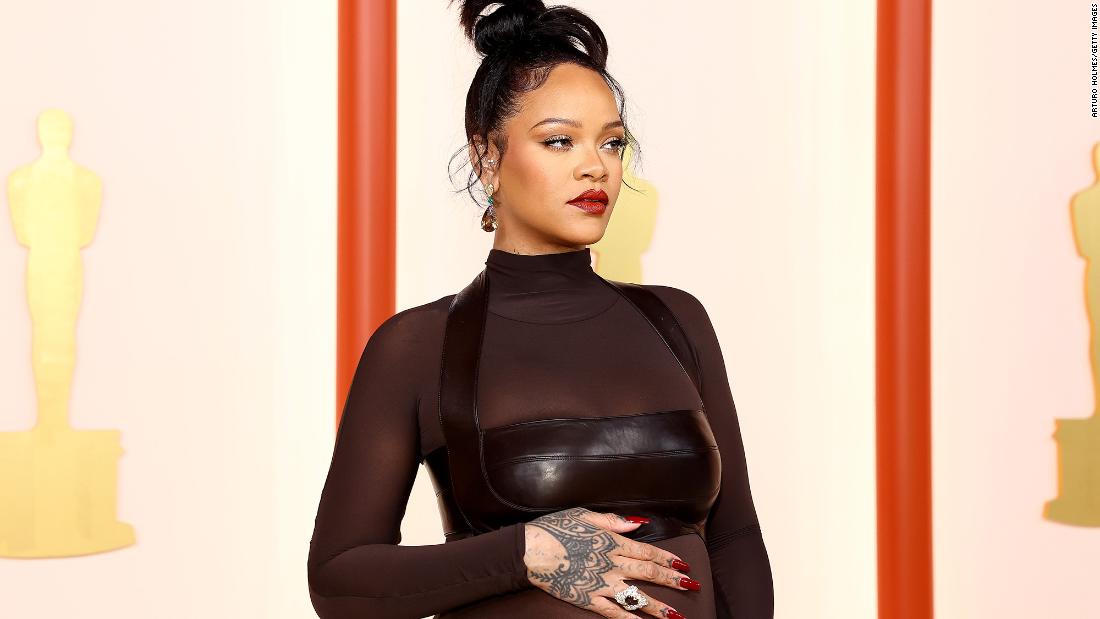 Rihanna stuns in Alaïa gown on the Oscars red carpet