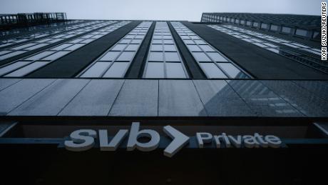 &#39;Absolutely idiotic&#39;. SVB insider says employees are angry with CEO