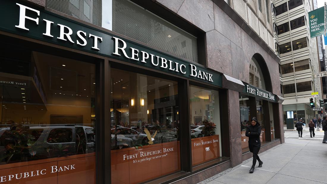 CNN anchor explains why other banks stepped in to save First Republic