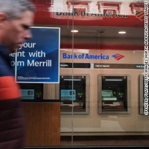 Big banks experience deposit spike after SVB collapse