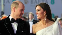 ‘The Crown’ Musim 6 akan termasuk Putera William bertemu Kate Middleton