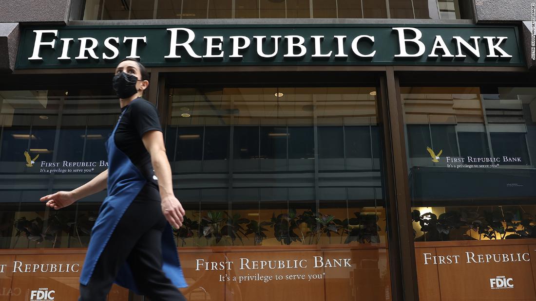 JPMorgan Chase, Wells Fargo and more give $30B lifeline to First Republic