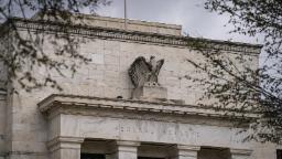 Piyasa öncesi hisse senetleri: Bankaların erimesi Fed'i zor durumda bıraktı