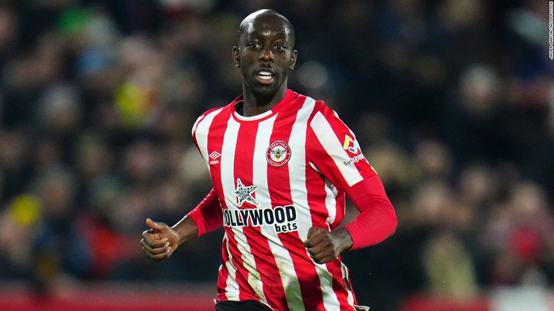 NextImg:Social media can be 'dangerous' for soccer players, says Premier League star