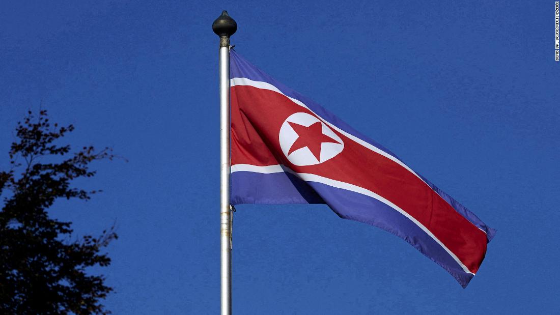 Coreia do Norte dispara míssil balístico suspeito, um dia depois de reivindicar 800.000 voluntários para lutar contra os EUA