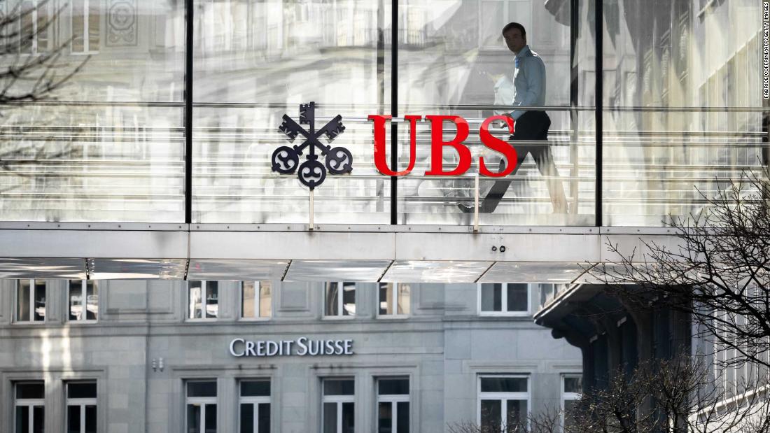 Deutsche Bank, UBS shares fall as European banking crisis fears return