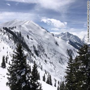 At least 2 people dead in Colorado avalanches