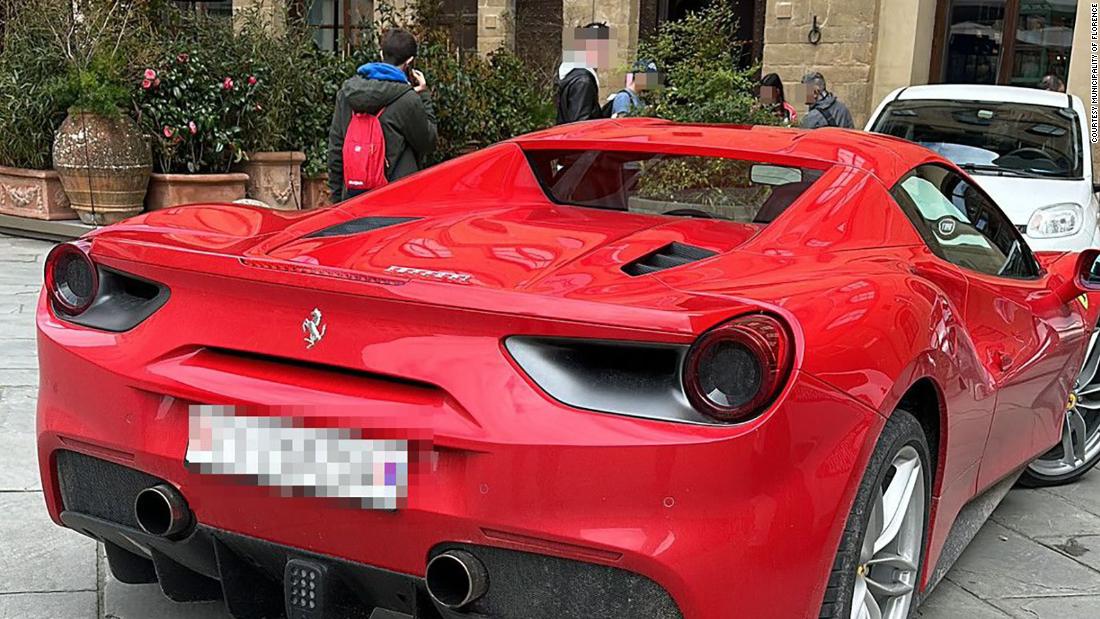 US tourist fined $500 for driving Ferrari into Florence's famous piazza