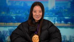 ‘Pengalaman luar badan’: Vera Wang dianugerahkan dengan anugerah Pingat Seni Kebangsaan