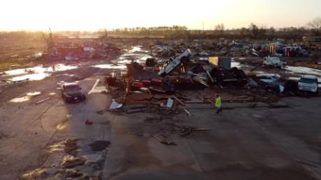 Drone footage shows &#39;pure destruction&#39; in Mississippi