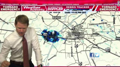 Meteorologist explains why he prayed on live television