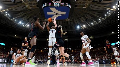Aliyah Boston (#4) led the Gamecocks with a team-high 22 points.