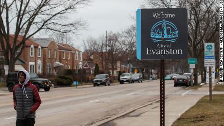 Evanston City Council votes in favor of expanding its reparations program to repair housing discrimination 