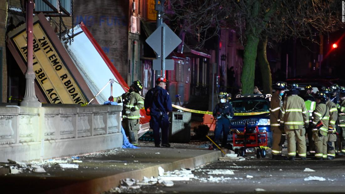 1 dead, at least 28 injured after roof collapses at the Apollo Theatre in Illinois