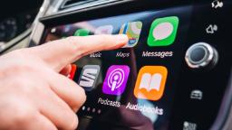 GM berencana menghentikan Apple CarPlay di kendaraan listrik, dengan bantuan Google
