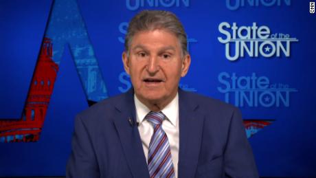 Manchin: Americans want a &#39;reasonable, responsible middle&#39;