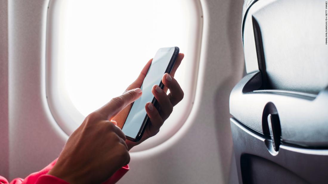 Here’s the real reason to turn on airplane mode when you fly CNN.com – RSS Channel – World