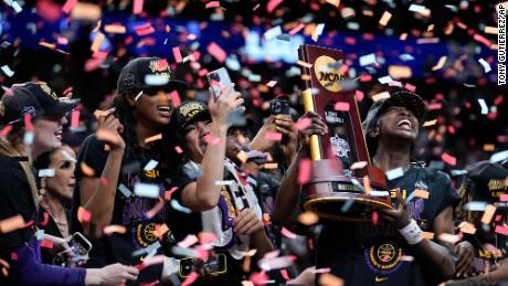 LSU beats Iowa to win its first NCAA women&#39;s basketball championship