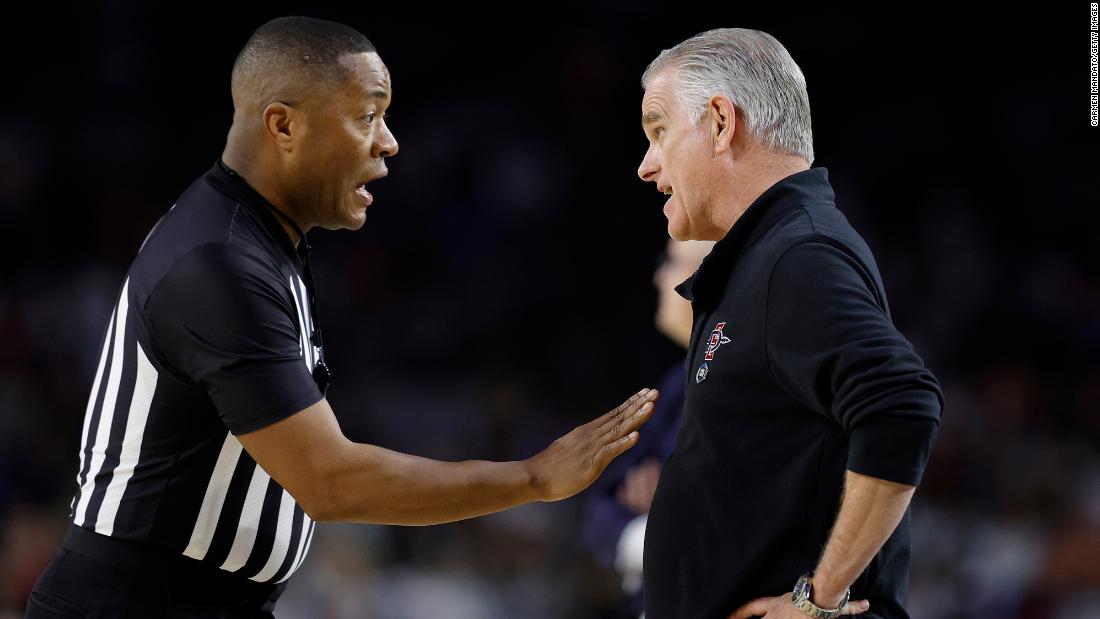 San Diego State head coach Brian Dutcher argues a call during the second half.