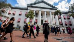 Senat Florida meluluskan larangan pengguguran 6 minggu