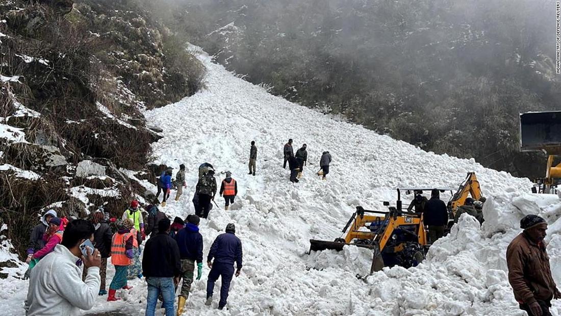 インドの雪崩で7人が死亡、13人が負傷