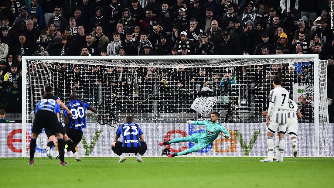 NextImg:Juventus fans target Inter Milan striker Romelu Lukaku with racist chants during Tuesday's match