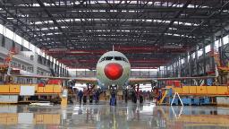 Airbus melebarkan kedudukannya ke atas Boeing di China dengan rancangan untuk garisan penamat kedua