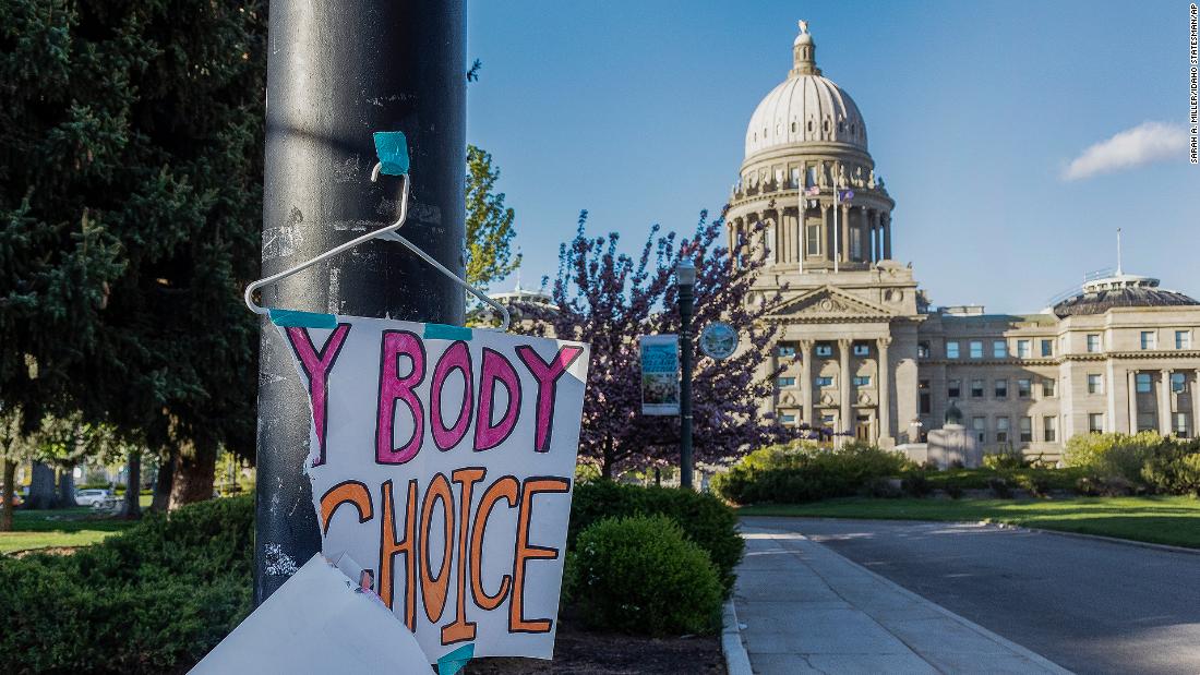 Opinion: Idaho's new abortion law is first to challenge the right to travel