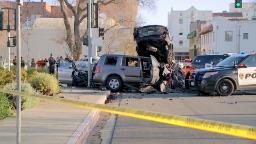 Remaja 13 tahun mengetuai polis California mengejar dalam kereta curi dan kemalangan, menyebabkan 1 maut dan hampir sedozen cedera