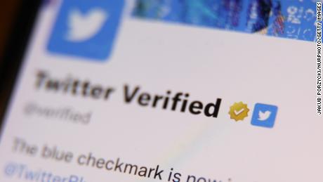 Twitter descends into chaos as news outlets and brands lose verification