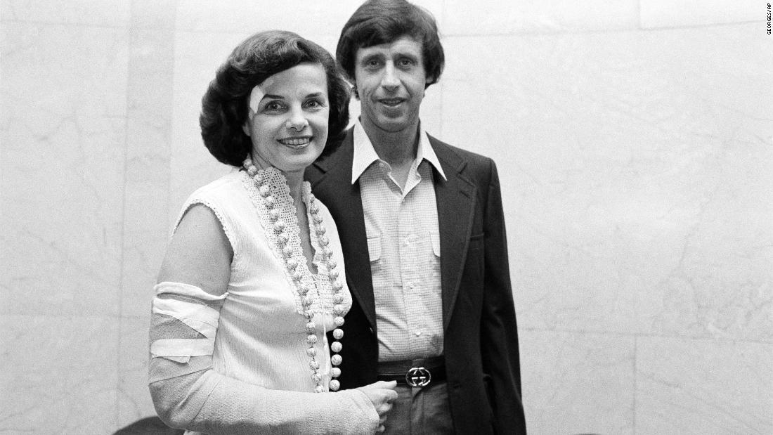 Feinstein poses for a picture with her husband Richard Blum in the lobby of their Washington, DC, hotel in July 1980. Feinstein had fallen and injured herself leaving the White House after a meeting with Vice President Walter Mondale, forcing the delay of the couple&#39;s honeymoon.