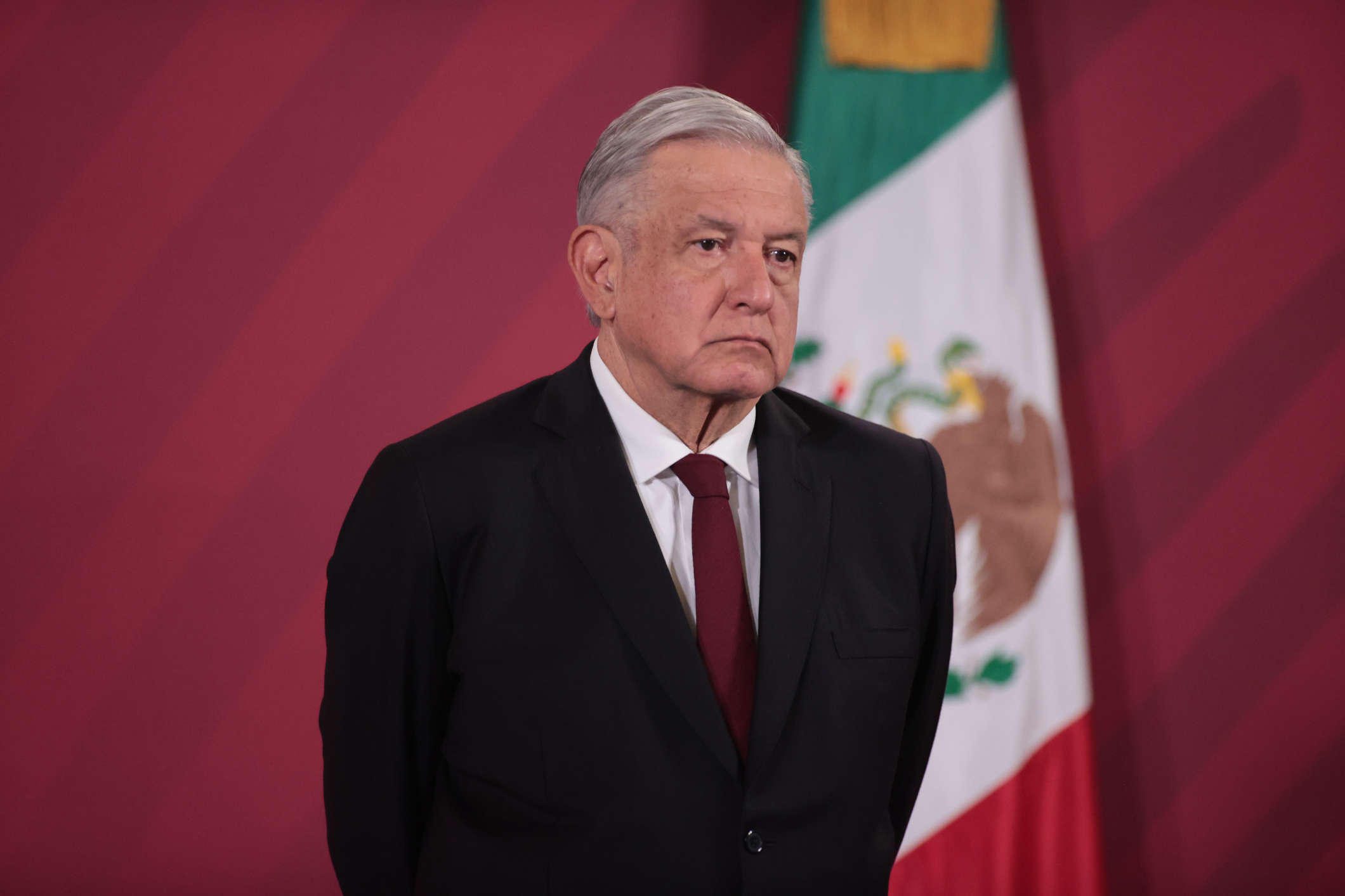 Mira el video del presidente López Obrador que despierta polémica en México  - CNN Video