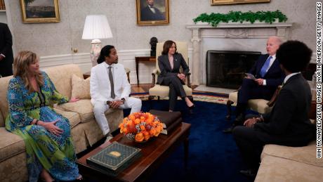WASHINGTON, DC - APRIL 24: (L-R) Tennessee state Rep. Gloria Johnson, state Rep. Justin Jones, U.S. Vice President Kamala Harris, U.S. President Joe Biden and state Rep. Justin Pearson meet at the White House April 24, 2023 in Washington, DC. Biden met with the representatives to discuss ongoing efforts to ban assault weapons. Pearson and Jones were expelled from the Tennessee legislature after protesting during a session, but were recently reinstated. (Photo by Win McNamee/Getty Images)